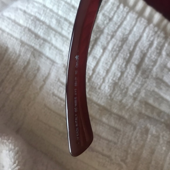 Authentic Gucci Oversized Sunglasses - Picture 3 of 4